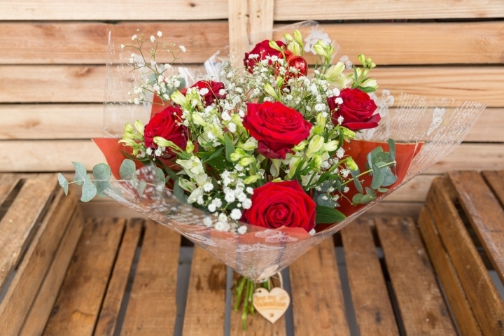 Elegant Eights Bouquet